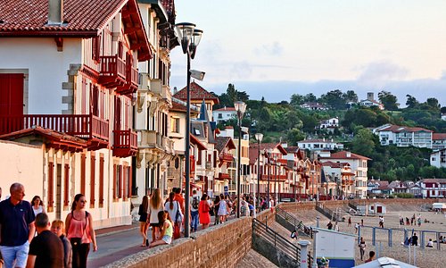 Profitez d&rsquo;un camping proche de Saint Jean de Luz au Pays Basque